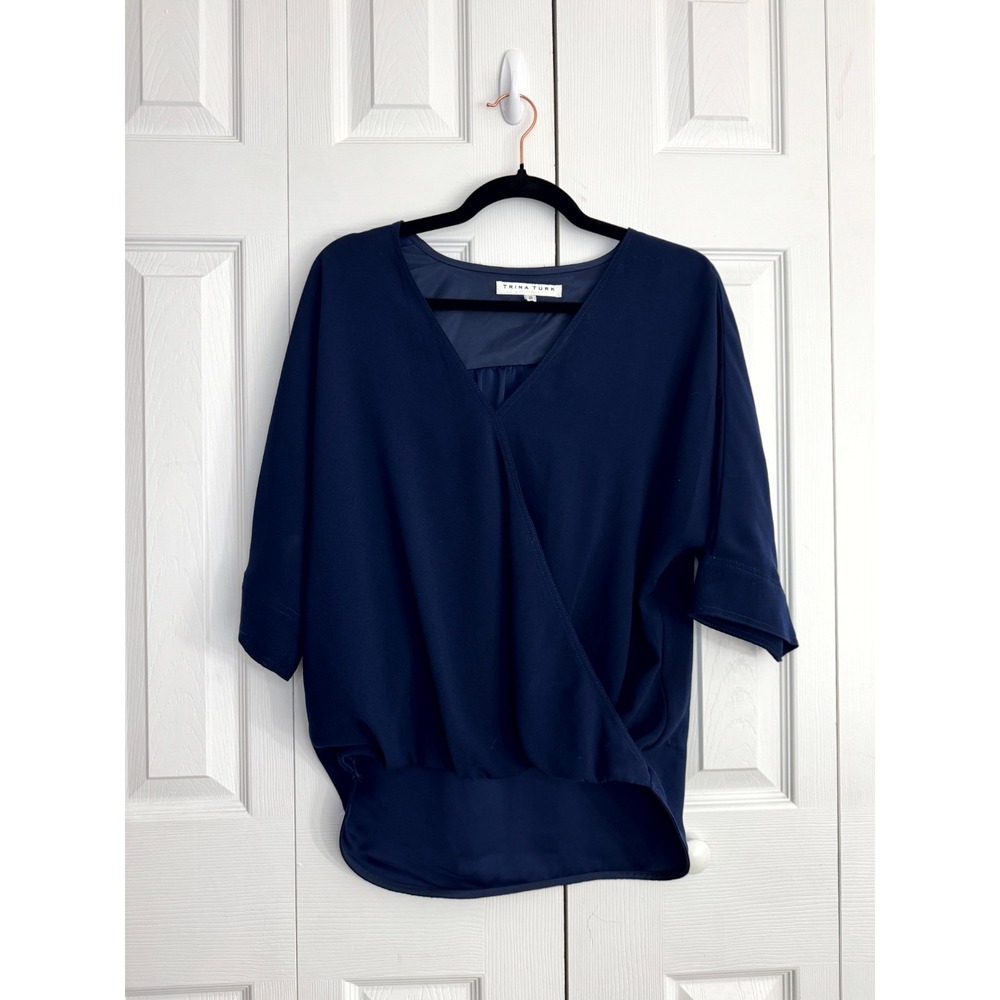 Trina Turk Blouse Women's Small Navy Blue V-Neck Faux Wrap 3/4 Sleeve Classic